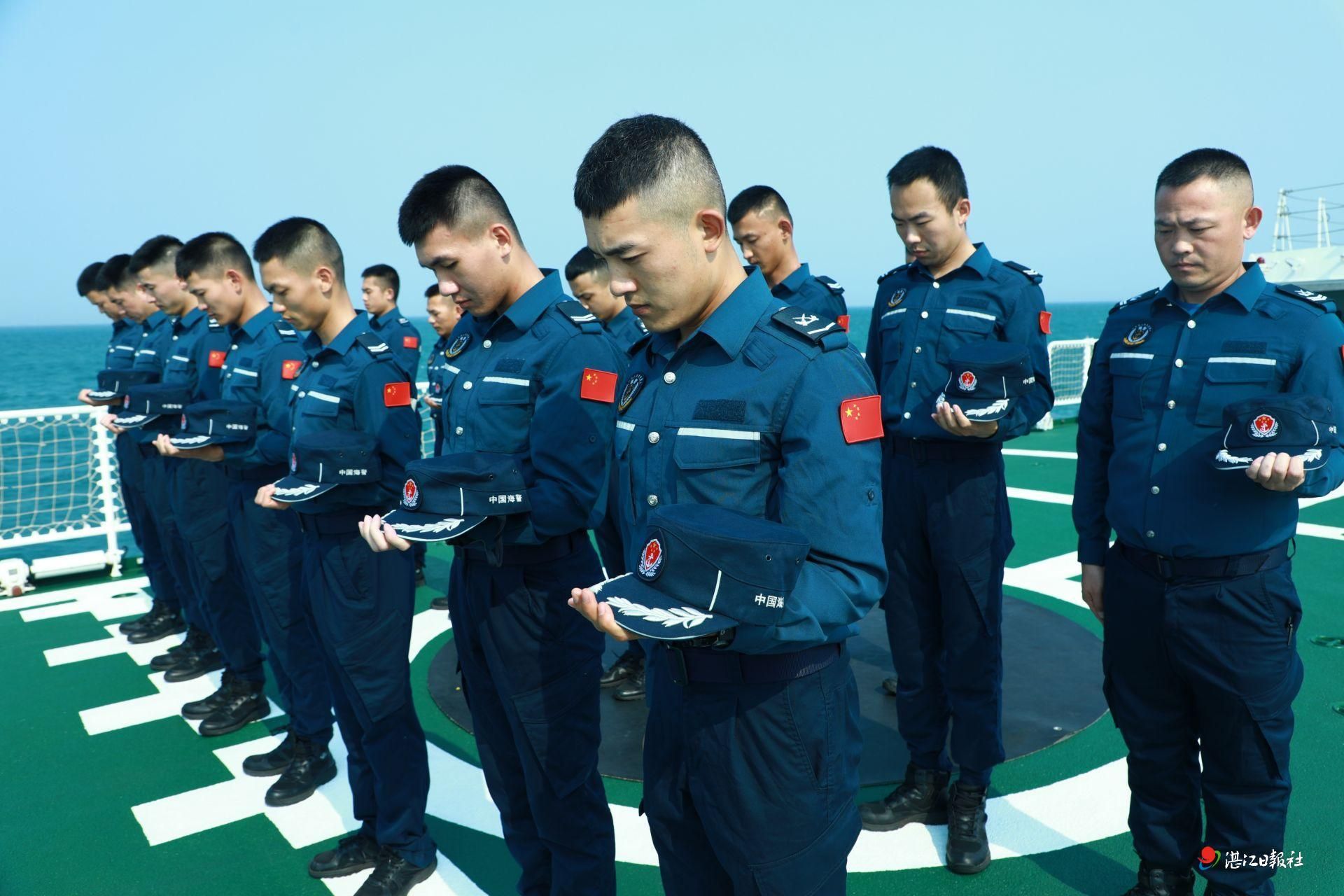 湛江海警局开展缅怀英烈祭忠魂活动