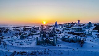 冰雪经济撬动楼市热，“小金豆”们在“尔滨”买了多少房？