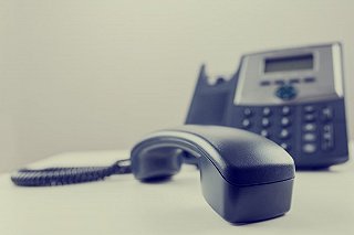 【评论】电话打不通、邮件/互动不回复，上市公司不应藐视投资者权益