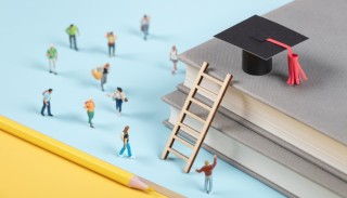 斯坦福大学博士被拟录为乡镇公务员，当地回应：是首例