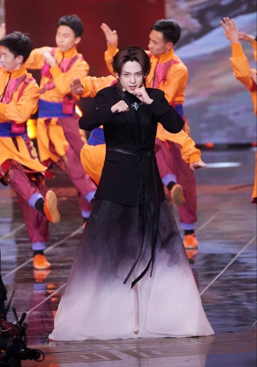 湛江籍艺人符龙飞参演《2024年北京广播电视台春节联欢晚会》