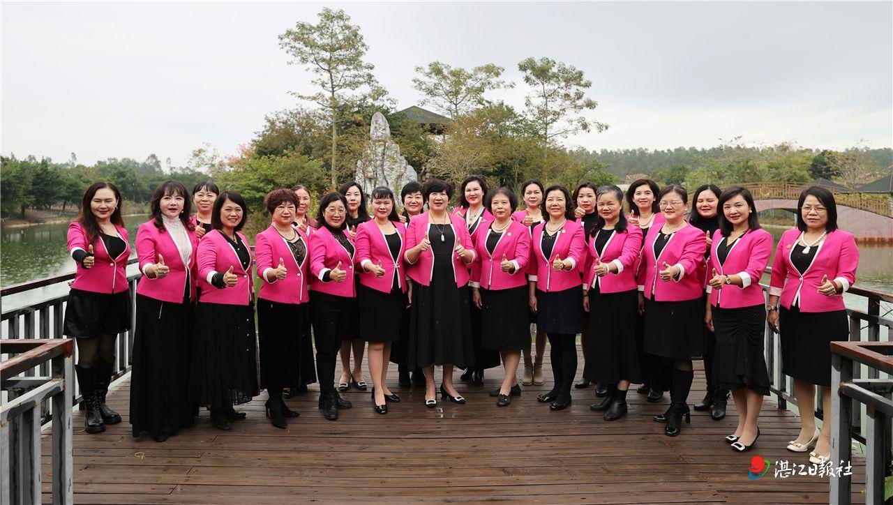 湛江市女企业家协会“围炉煮茶，品茗读诗”迎新年