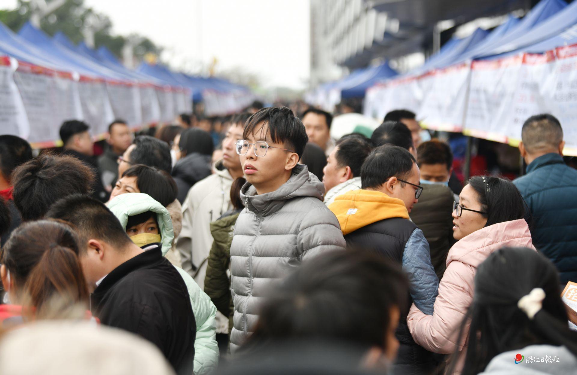 就业“开门红”引发“求职热”