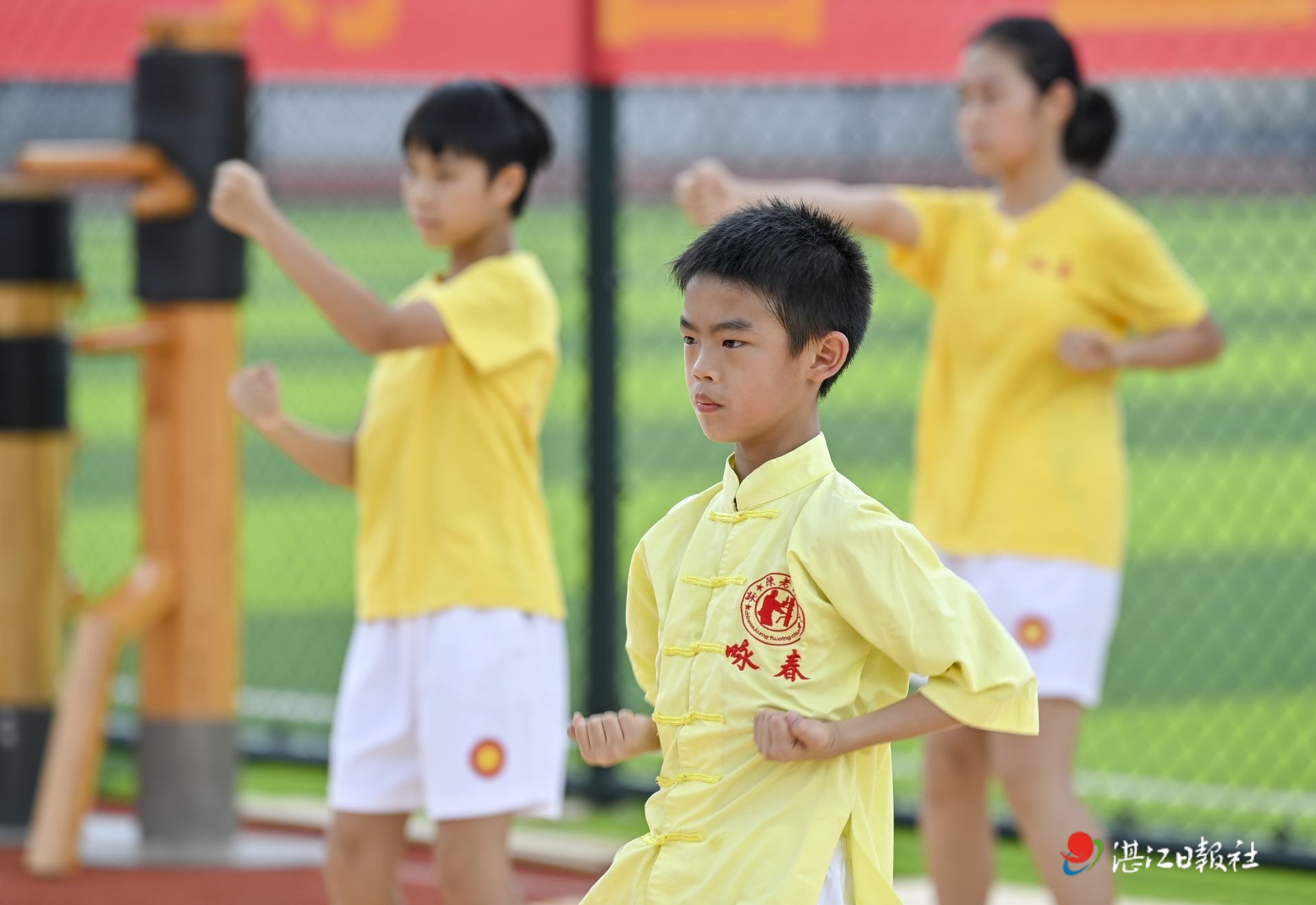 湛江市社区运动会青少年咏春拳比赛开赛