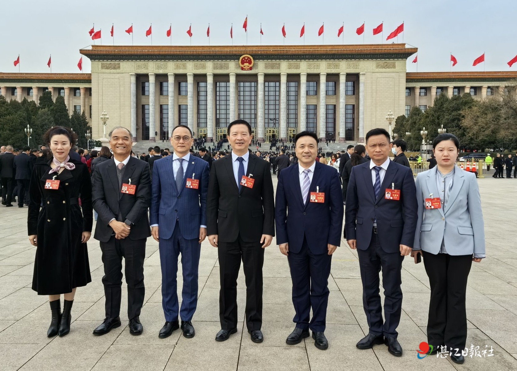 春潮澎湃起 奋进正当时