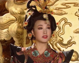 什么是“活人感”？从刘晓庆和大冰翻红讲起 | 编辑部聊天室
