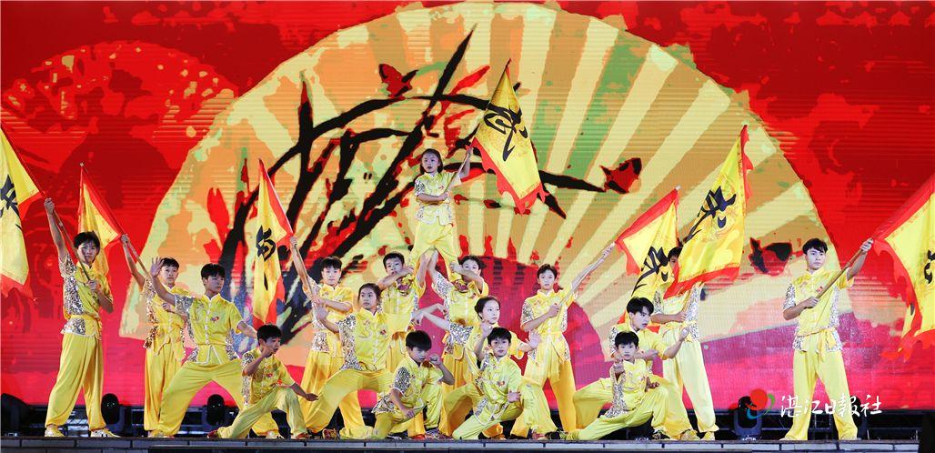 精彩即将上演！湛江村晚节目紧张彩排中