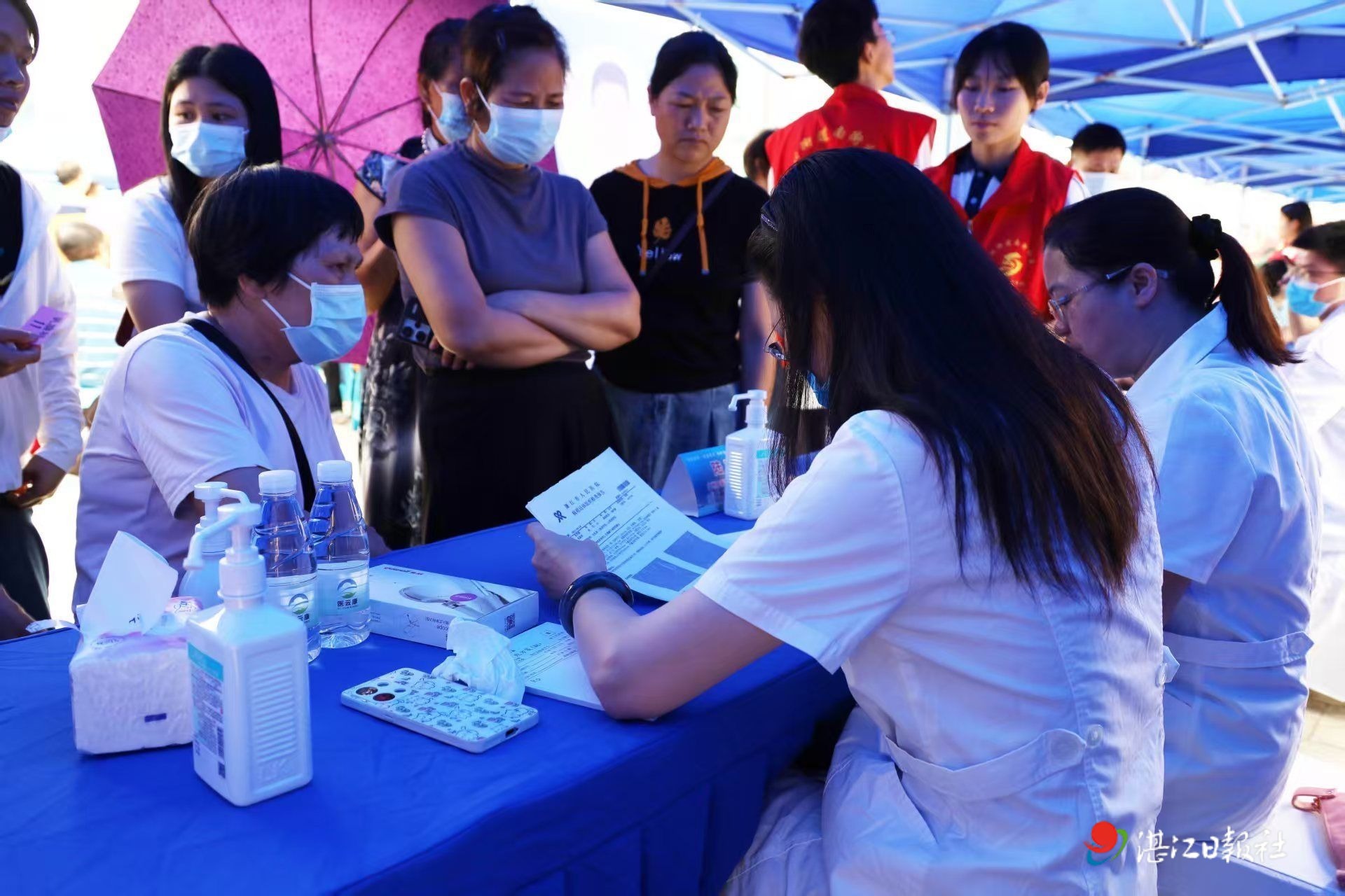 医学专家“组团回乡” 廉江市民“家门口”享健康福祉