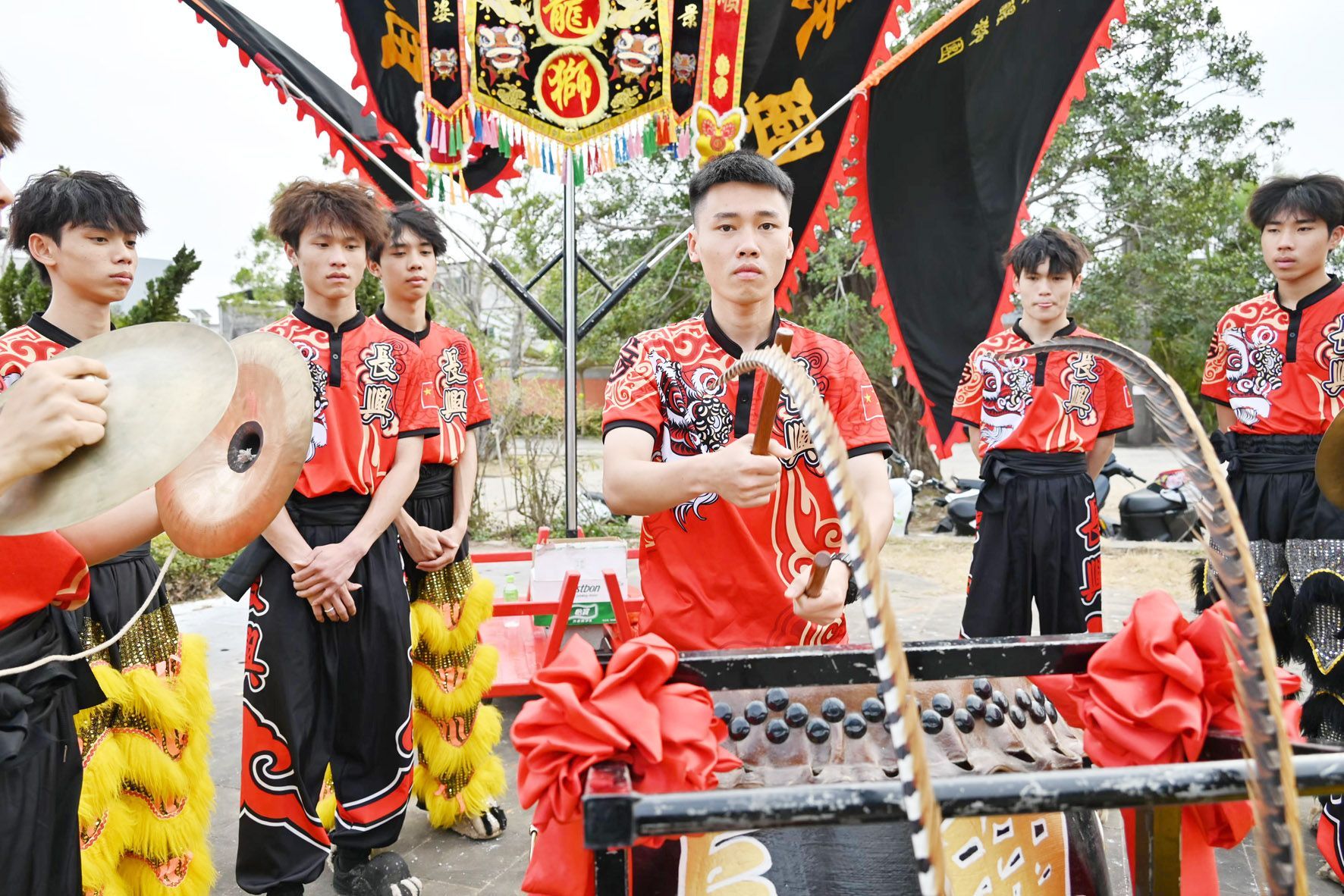 雷州优秀退伍兵“跃”成醒狮教练员