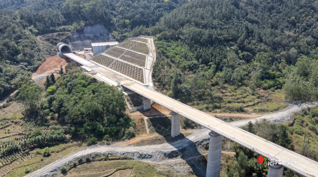广湛铁路新兴段线下工程预计年底完工