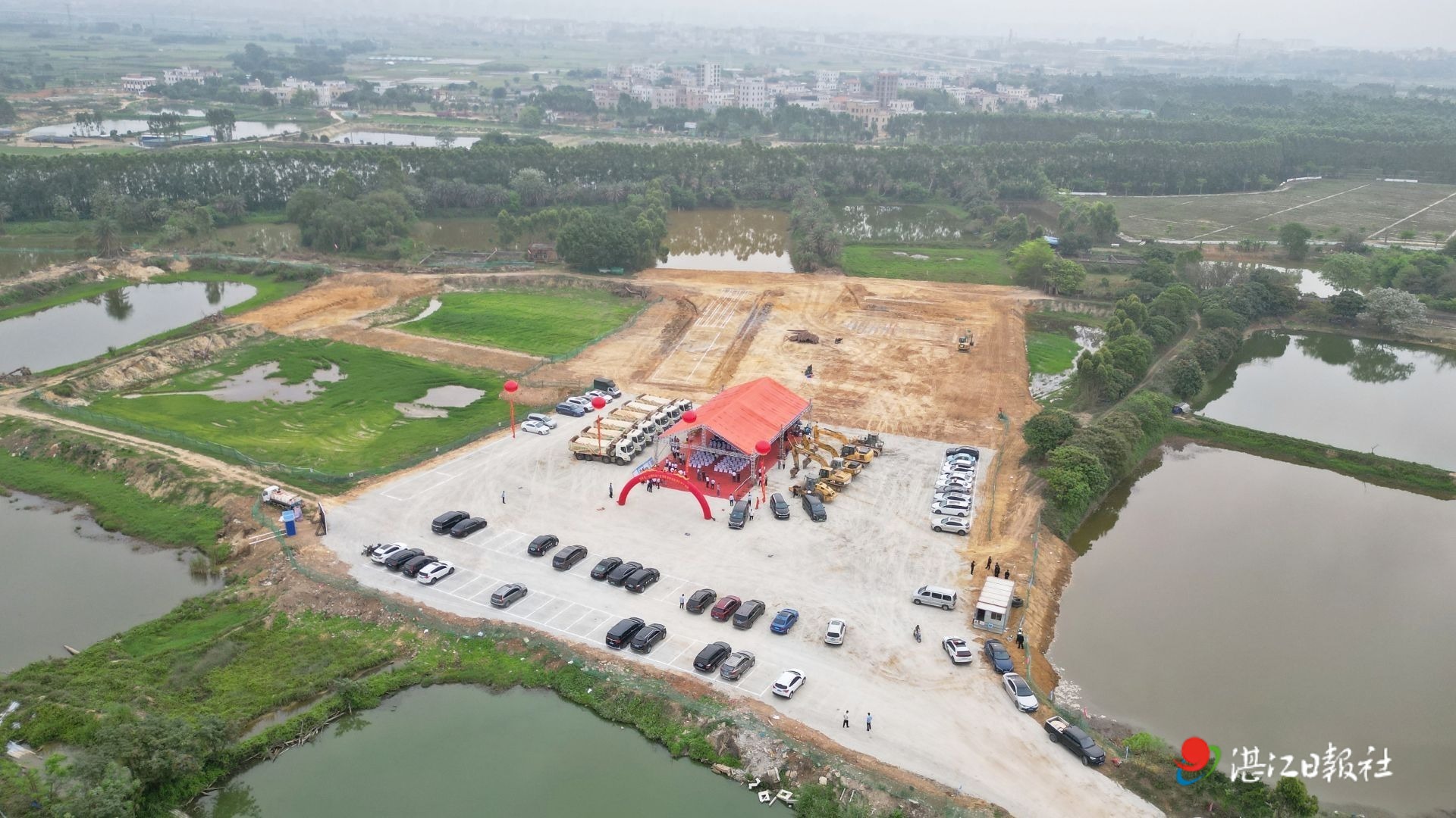 园区西城第一水质净化厂建设工程、园区环保基础设施工程开工建设
