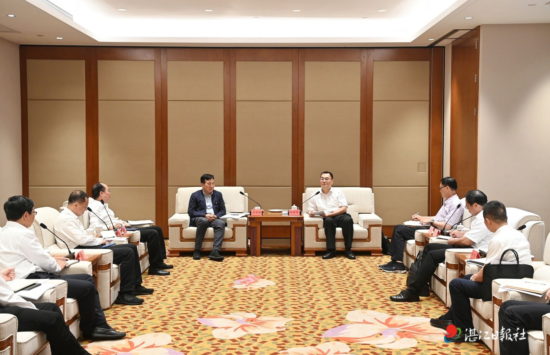 加快推动项目建设 持续深化政企合作